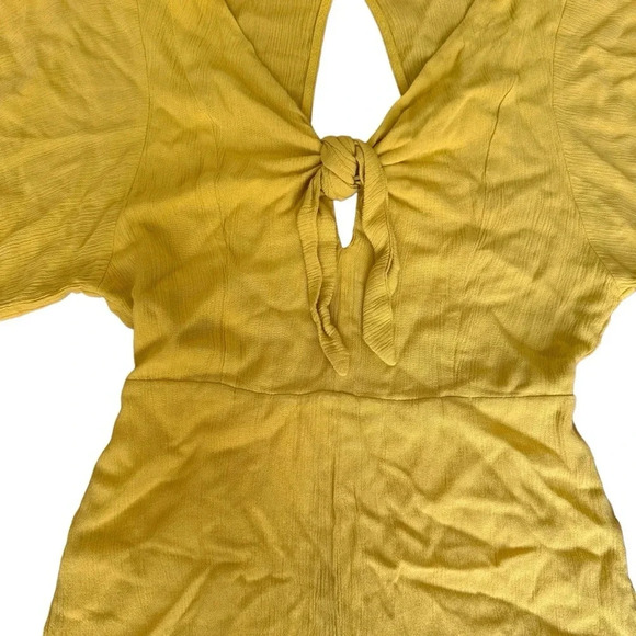 Louna Mustard Tie Romper Yellow Women’s Short Sleeve V-neck Size S - Picture 8 of 11